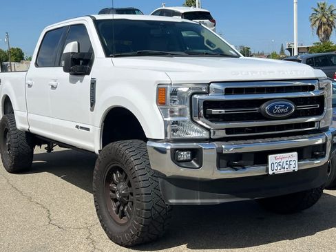 Used 2021 Ford F250 Lariat w/ Lariat Value Package AWD/4WD image 3