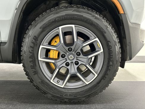 Used 2023 Rivian R1S Adventure Quad AWD/4WD image 11