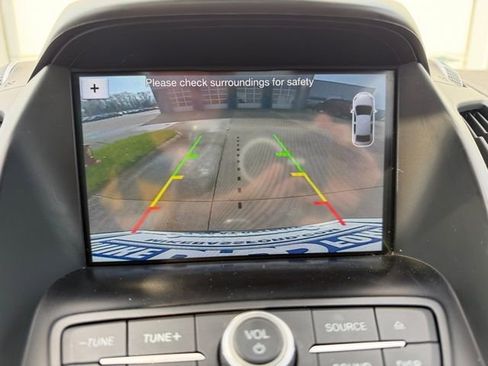 Used 2018 Ford Escape SEL image 36