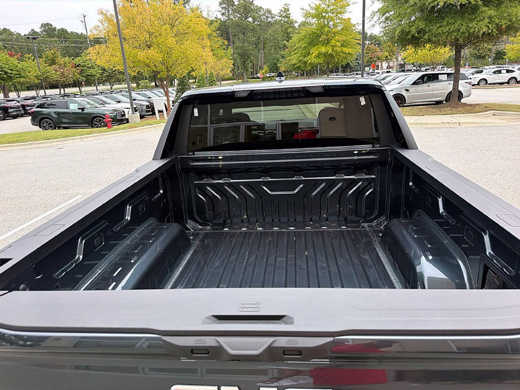 Used 2026 GMC Sierra EV Elevation AWD/4WD image 9