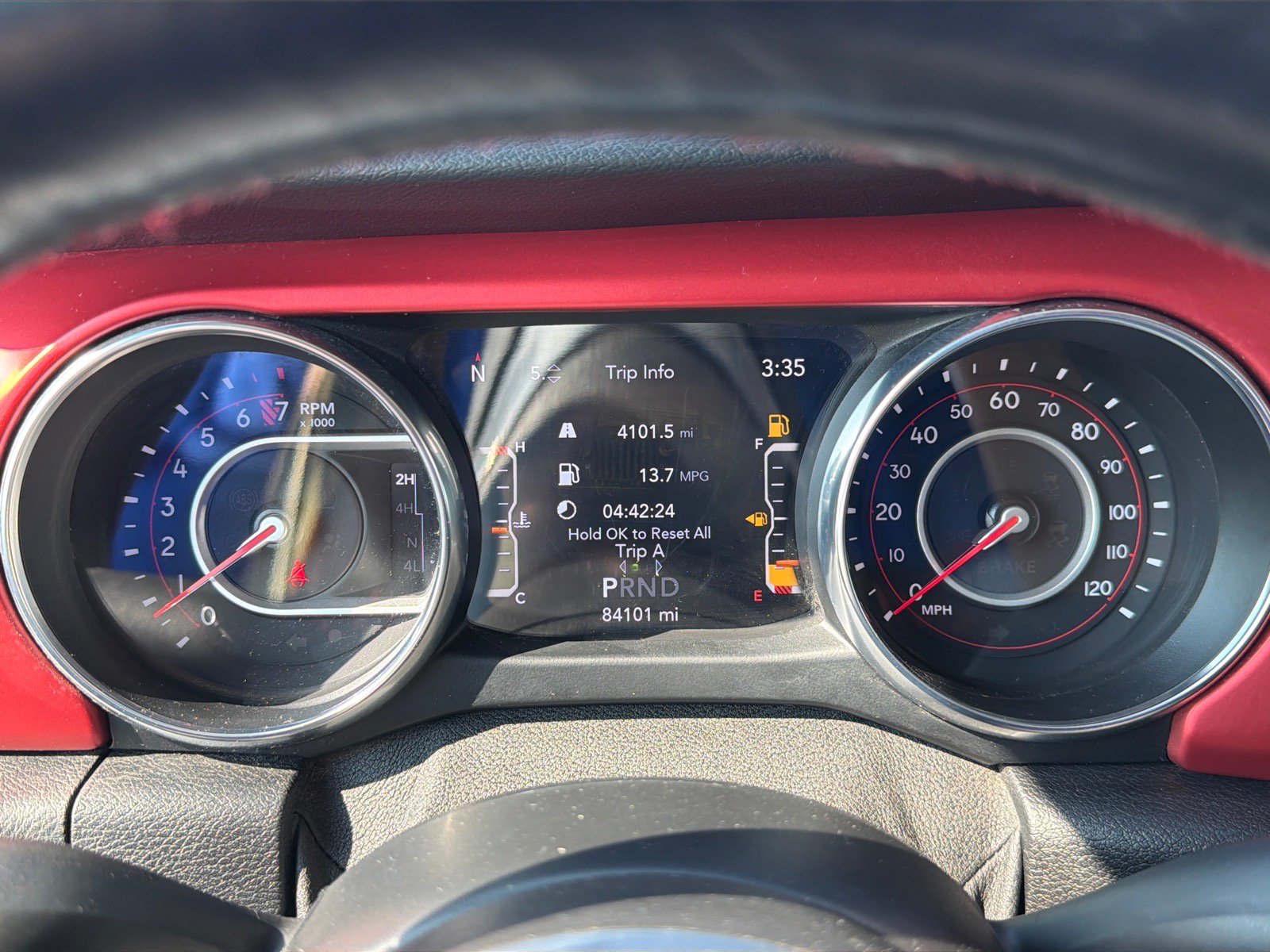 Used 2021 Jeep Gladiator Rubicon AWD/4WD image 9