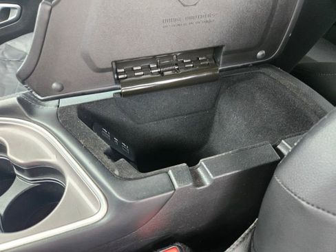 Used 2022 Dodge Challenger GT RWD image 26