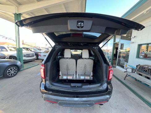 Used 2014 Ford Explorer XLT w/ Equipment Group 202A FWD image 7