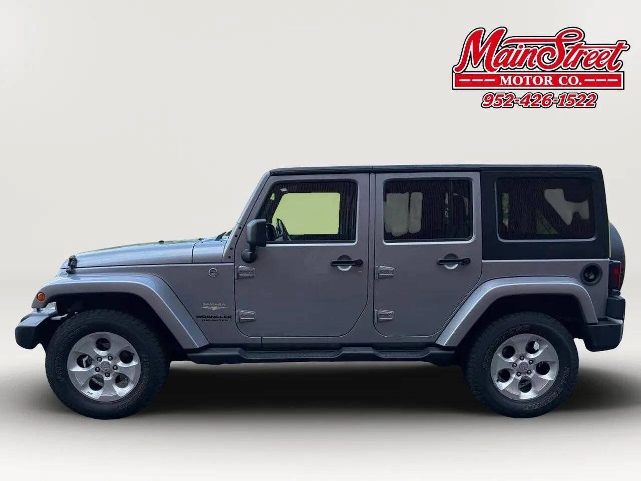 Used 2013 Jeep Wrangler Unlimited Sahara w/ Connectivity Group AWD/4WD image 4