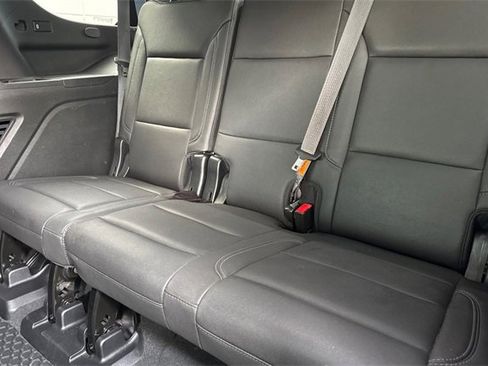 Used 2022 Chevrolet Tahoe Z71 w/ Luxury Package image 15