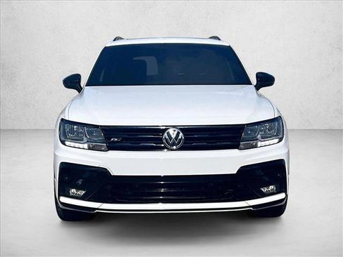 Used 2021 Volkswagen Tiguan SE R-Line FWD image 3