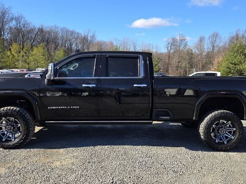 Used 2022 GMC Sierra 3500 Denali w/ Denali Ultimate Package image 4