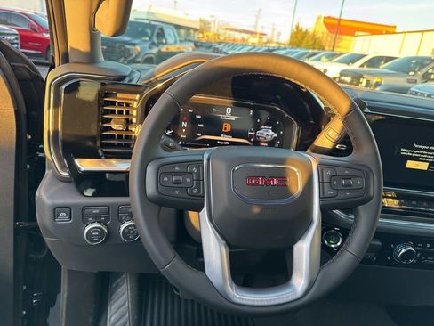 New 2026 GMC Sierra 1500 Elevation image 15