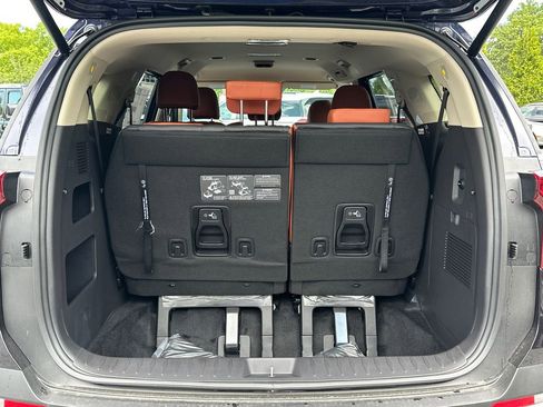 New 2026 Kia Carnival EX FWD image 6