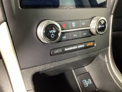 Used 2024 Ford Edge SEL w/ Convenience Package AWD/4WD image 28