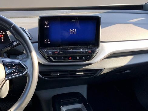 Used 2021 Volkswagen ID.4 Pro image 6