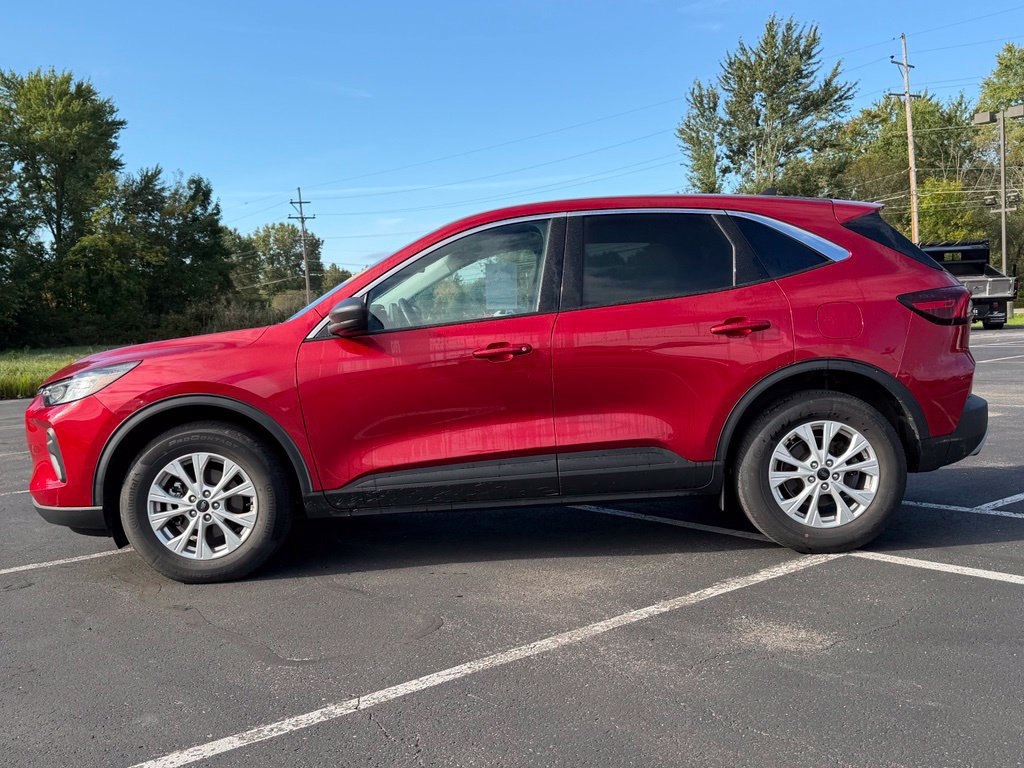 Certified 2023 Ford Escape Active AWD/4WD image 5