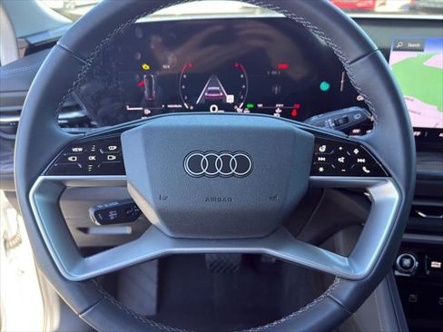 Certified 2025 Audi Q5 Premium Plus w/ Premium Plus AWD/4WD image 18
