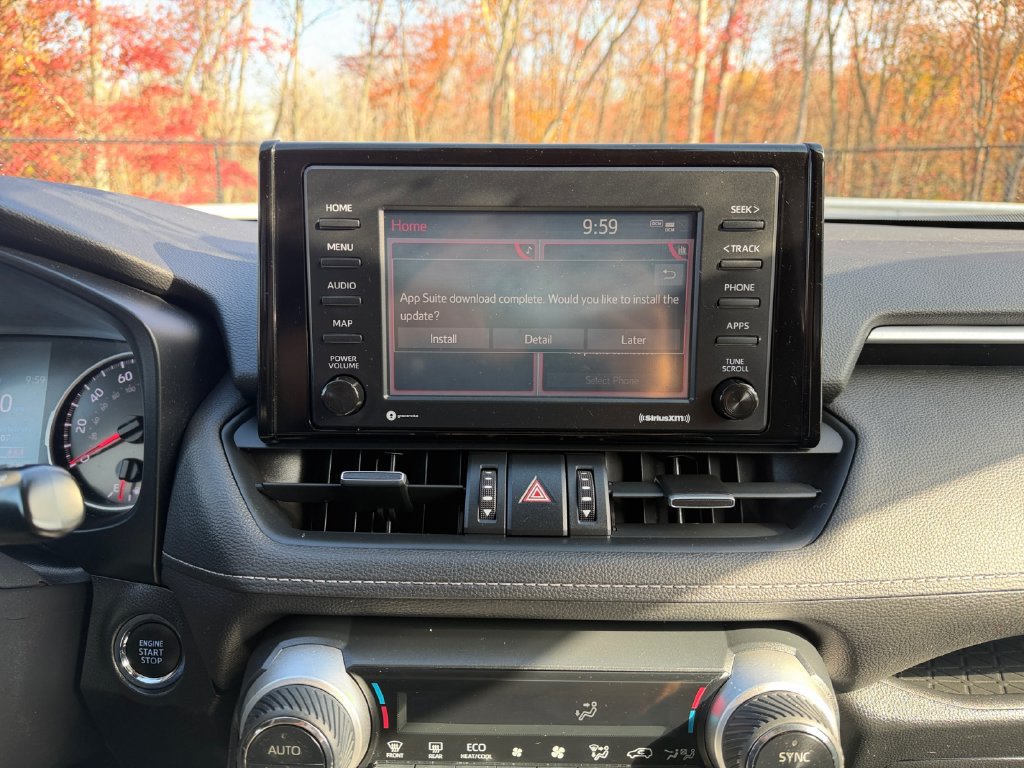 Used 2021 Toyota RAV4 XLE Premium AWD/4WD image 22