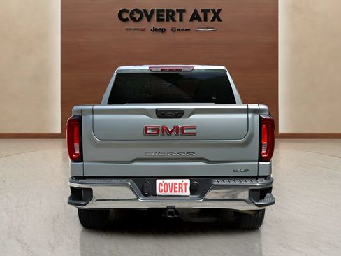 Used 2025 GMC Sierra 1500 SLT AWD/4WD image 4