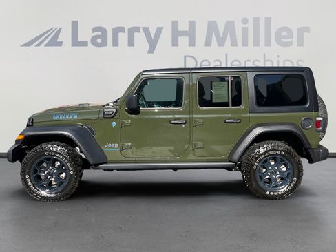 Used 2023 Jeep Wrangler Unlimited AWD/4WD image 2