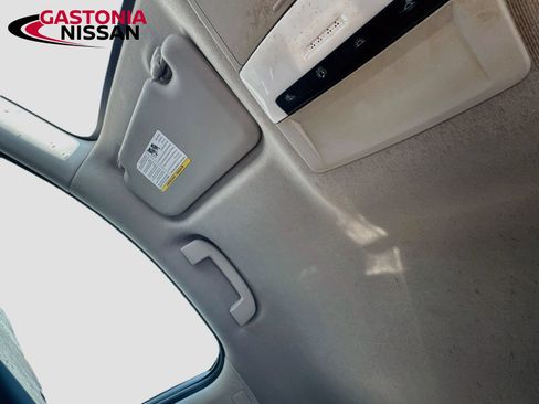 Used 2024 Nissan Sentra SV FWD image 26