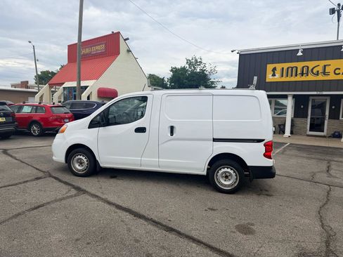 Used 2020 Nissan NV200 S FWD image 10