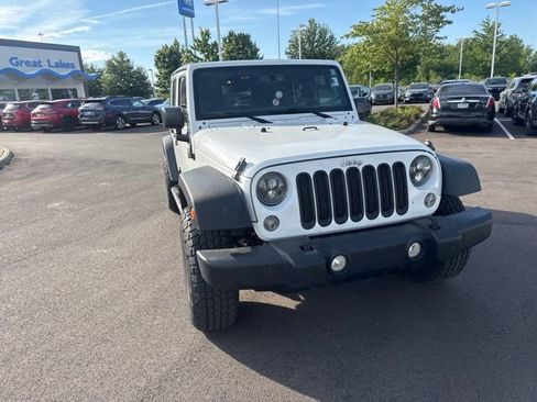 Used 2015 Jeep Wrangler Unlimited Sport w/ Quick Order Package 24S AWD/4WD image 4