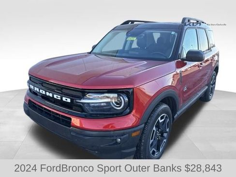 Used 2024 Ford Bronco Sport Outer Banks w/ Tech Package image 4