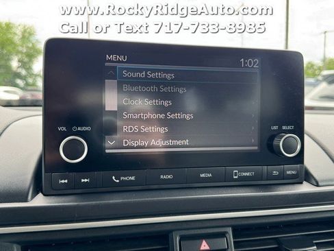 Used 2023 Honda Pilot LX image 25