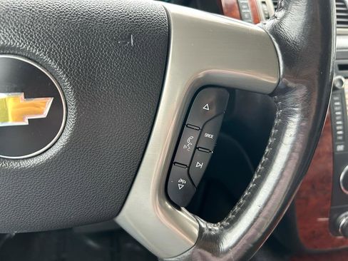 Used 2013 Chevrolet Suburban LTZ AWD/4WD image 29