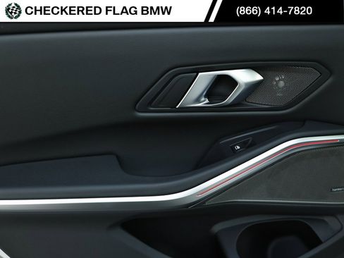 Used 2025 BMW 330i Sedan w/ M Sport Package image 26