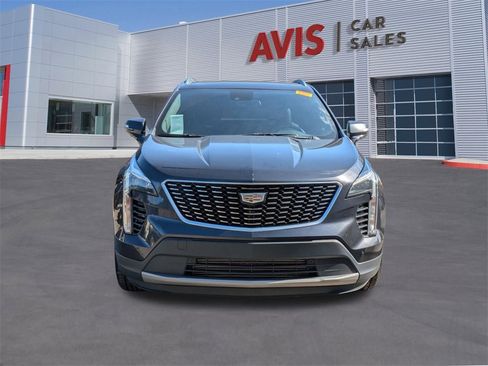 Used 2023 Cadillac XT4 Premium Luxury image 2