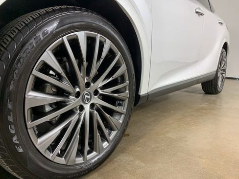 Used 2023 Lexus RX 350 350 Luxury w/ Cold Area Package image 2