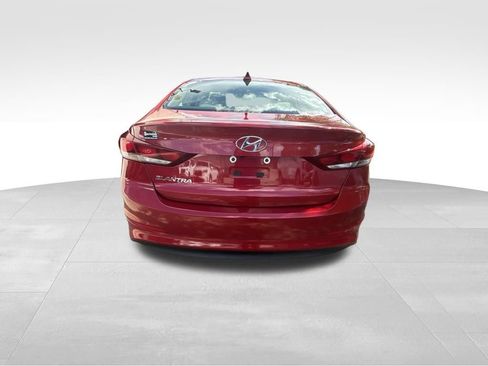 Used 2017 Hyundai Elantra SE FWD image 5