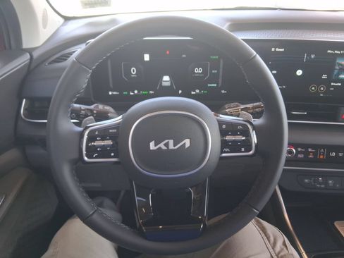 New 2026 Kia Carnival SX FWD image 7