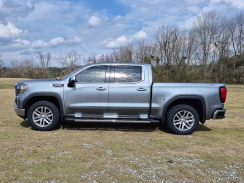 Used 2019 GMC Sierra 1500 SLT w/ SLT Premium Package image 3