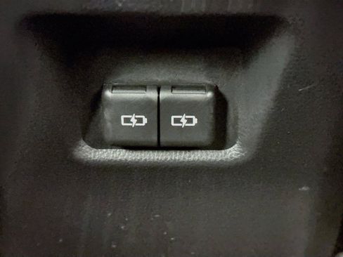 Certified 2025 Toyota RAV4 XLE w/ Convenience Package AWD/4WD image 37