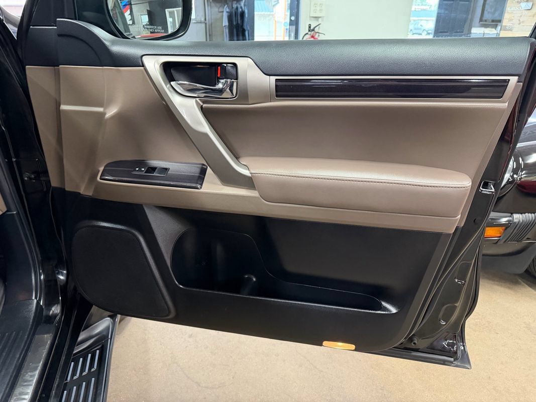 Used 2020 Lexus GX 460 Premium AWD/4WD image 33