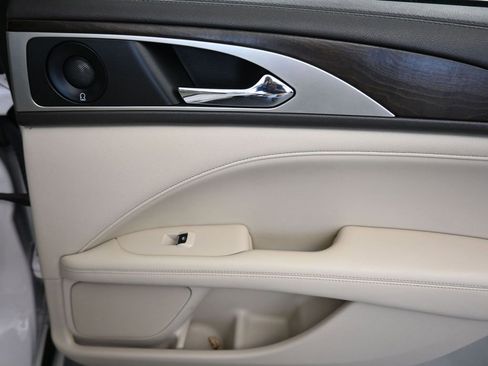 Used 2019 Lincoln MKZ Reserve w/ Reserve Plus Package image 38