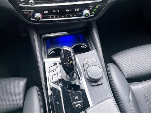 Used 2021 BMW 540i w/ M Sport Package RWD image 16