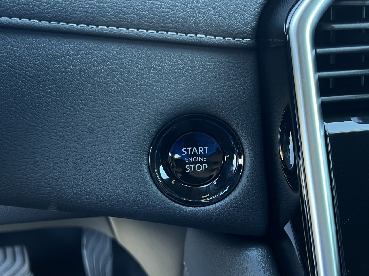 New 2026 Nissan Armada SL AWD/4WD image 13