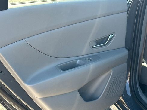 New 2025 Hyundai Elantra Sport image 21