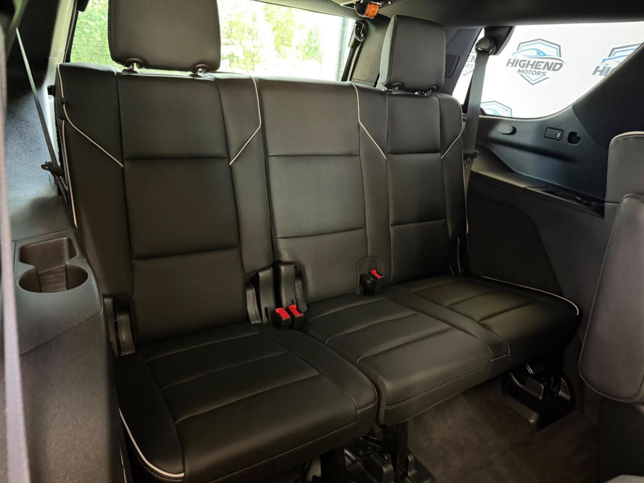 Used 2023 Cadillac Escalade Premium Luxury w/ LPO, Floor Liner Package AWD/4WD image 26