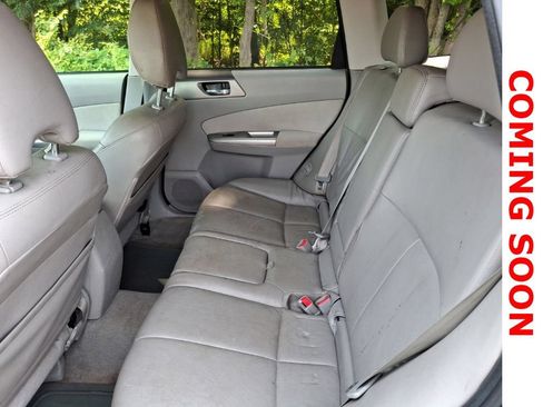 Used 2010 Subaru Forester 2.5X Limited AWD/4WD image 10