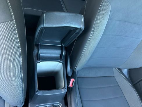 Certified 2023 Volkswagen Taos SE image 41