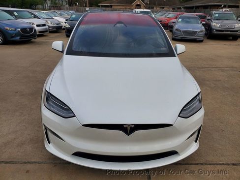 Used 2022 Tesla Model X image 9