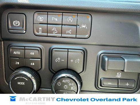 New 2026 Chevrolet Tahoe Premier w/ Sun And Tow Package AWD/4WD image 16