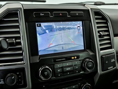 Used 2017 Ford F350 Lariat w/ Lariat Ultimate Package image 23