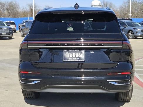 New 2026 Lincoln Nautilus Reserve image 7