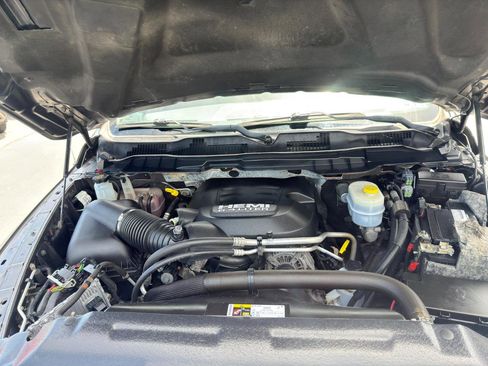 Used 2018 RAM 2500 Tradesman w/ Chrome Appearance Group AWD/4WD image 66