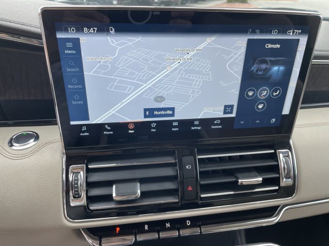 Used 2024 Lincoln Navigator Premiere AWD/4WD image 23