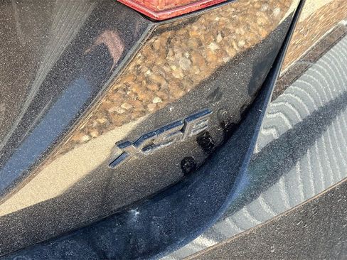 Used 2021 Toyota Camry XSE image 9