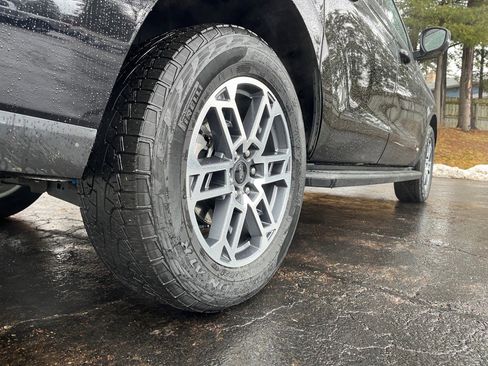 Used 2025 Ford Expedition Max Active image 7