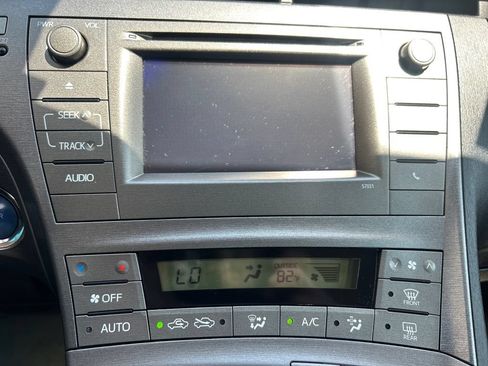 Used 2013 Toyota Prius Two FWD image 20